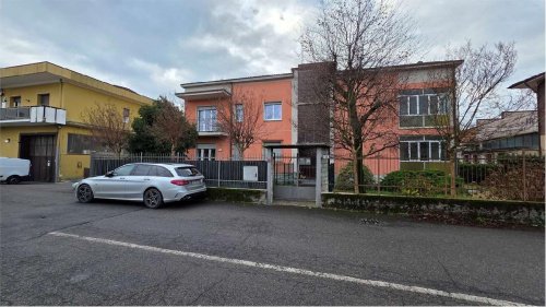 Appartement in Carugo