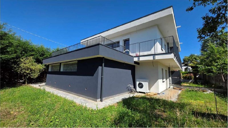 Вилла в Ломаццо