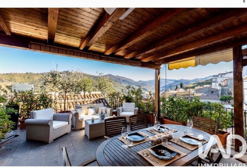Apartamento en Reitano