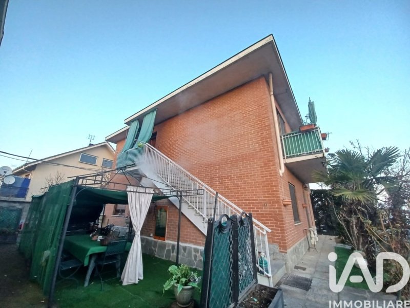 Villa a San Benigno Canavese