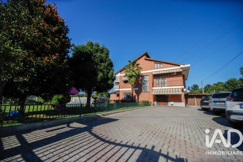 Villa a San Benigno Canavese