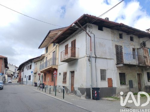 Moradia em San Benigno Canavese