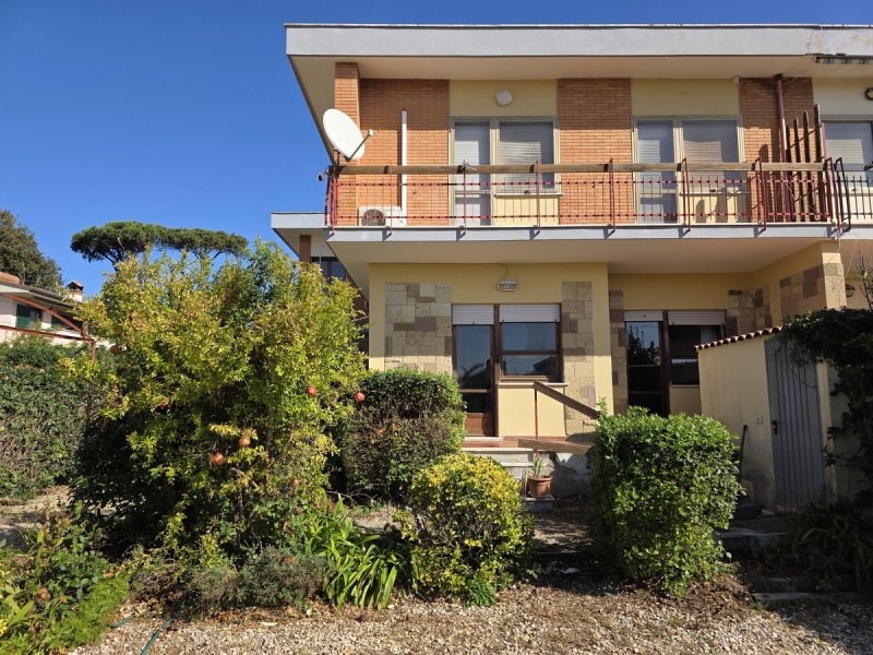 4 Bedrooms Terraced house for sale in Anzio [801357] | Gate-away®
