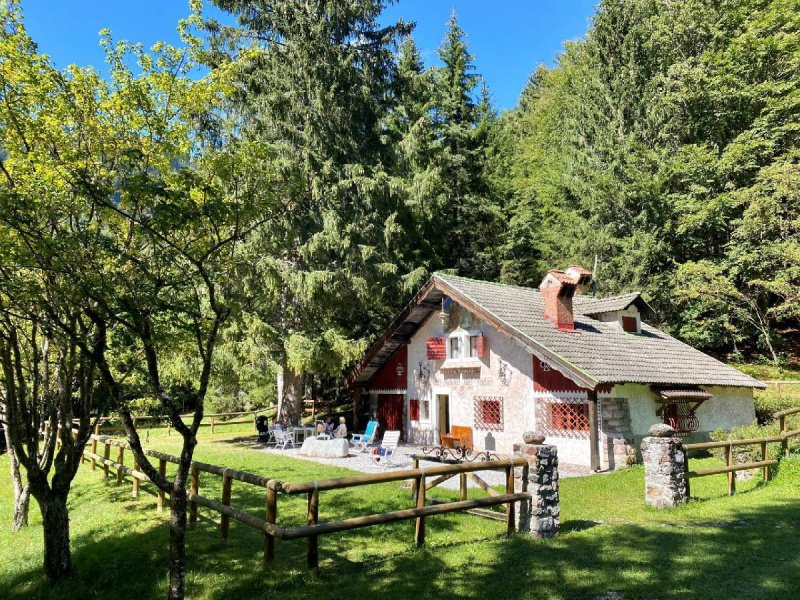 Huis in Comano Terme