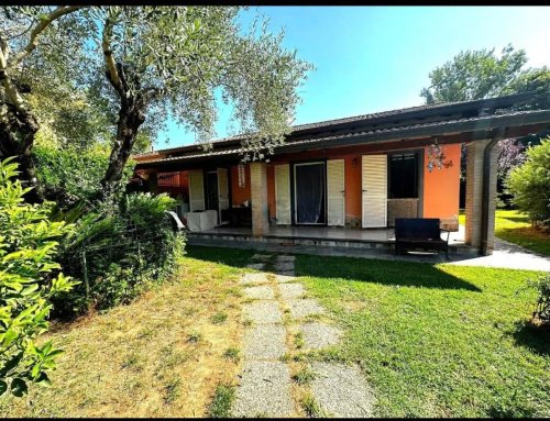 Особняк из двух квартир в Масса