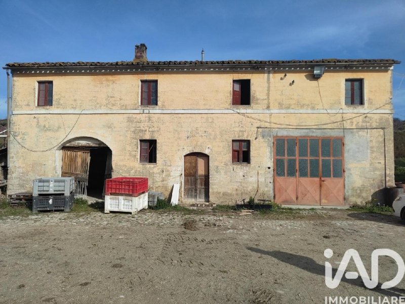 Casa de campo en Petritoli