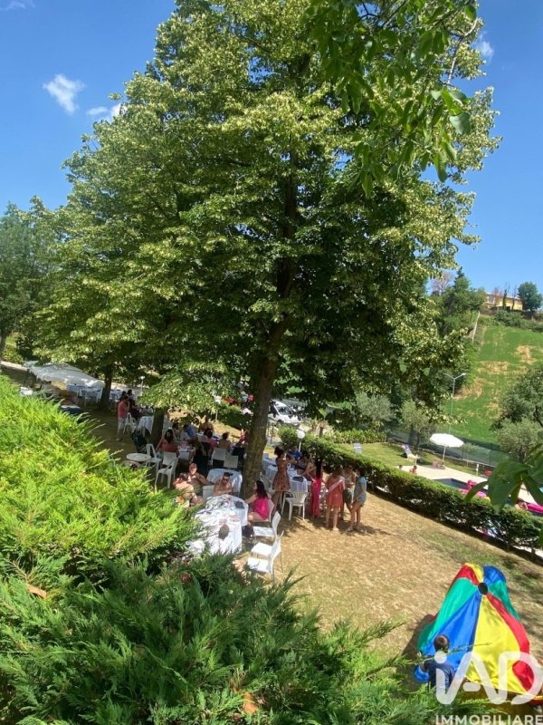 Hotell i Castignano
