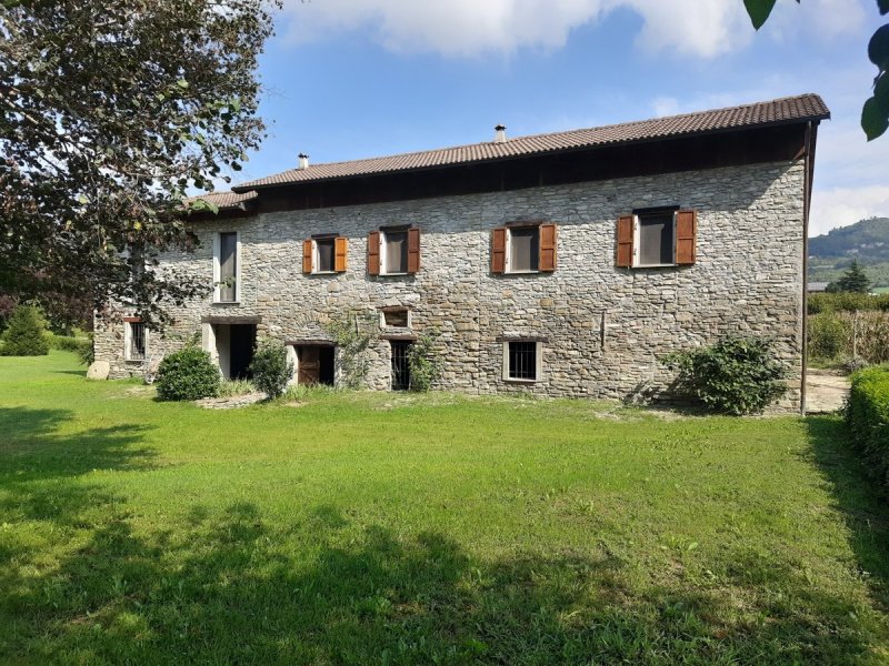 Casa independiente en Montechiaro d'Acqui
