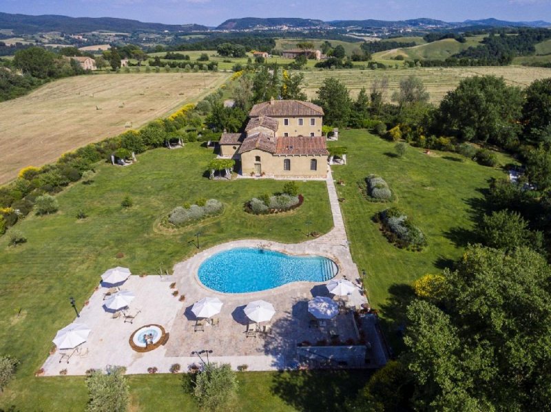 11 Bedrooms Farmhouse for sale in Asciano [805310] | Gate-away®
