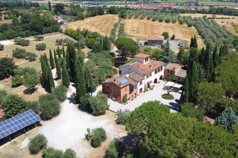 Отдельно стоящий дом в Синалунга