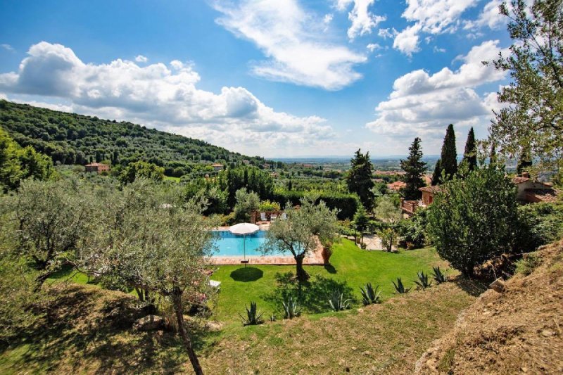4 Bedrooms Farmhouse for sale in Castiglion Fiorentino [805342] | Gate-away®