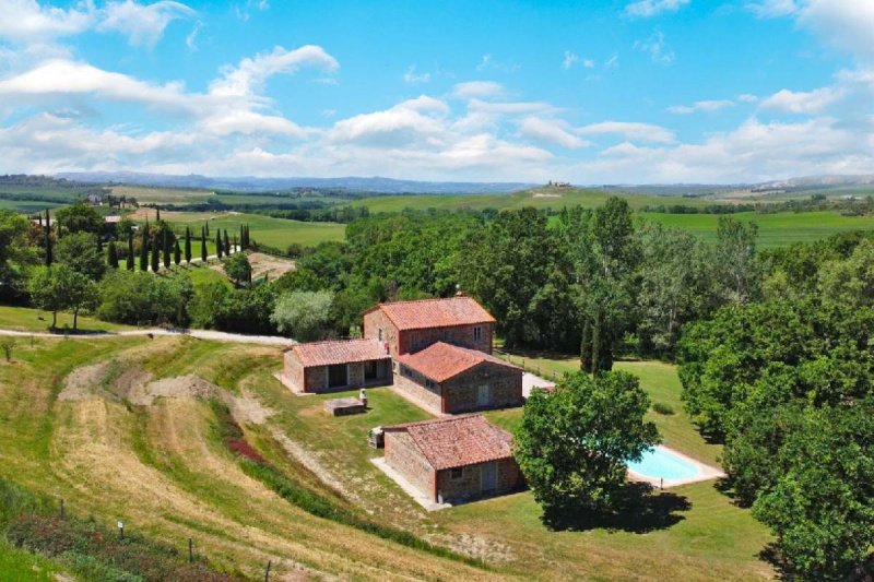 8 Bedrooms Farmhouse for sale in Sarteano [805343] | Gate-away®