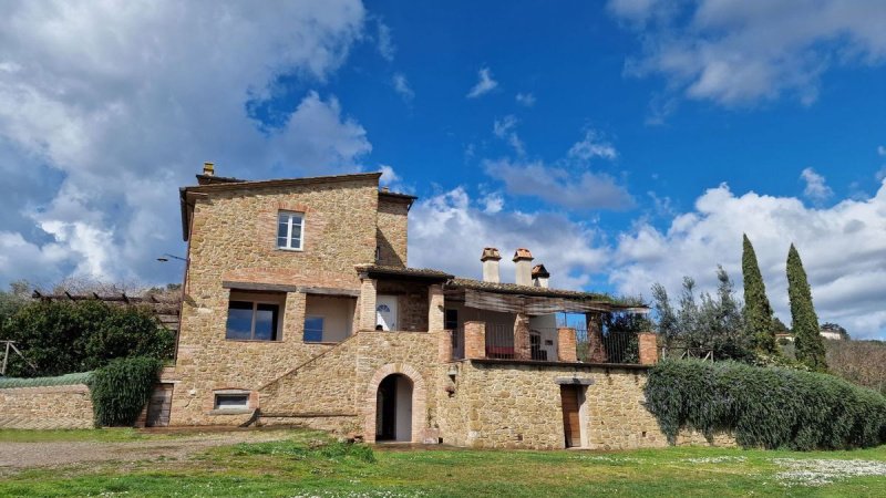 Farmhouse in Civitella in Val di Chiana