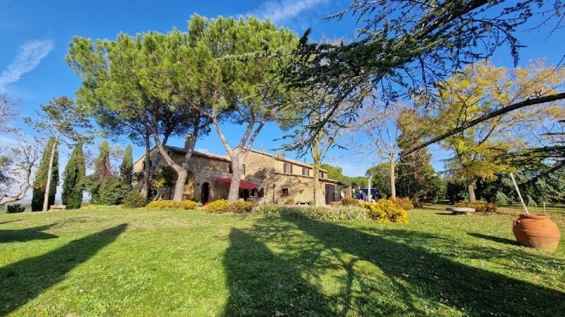 7 Bedrooms Farmhouse for sale in Pienza [805362] | Gate-away®