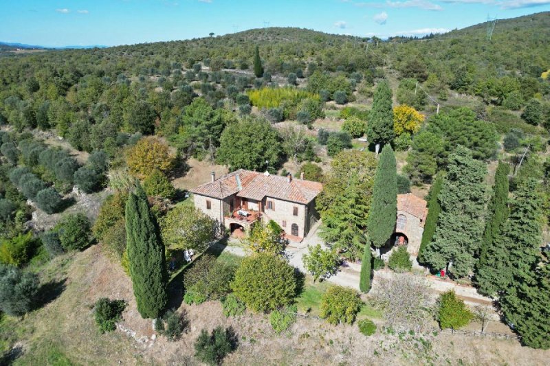 3 Bedrooms Farmhouse for sale in Bucine [806299] | Gate-away®