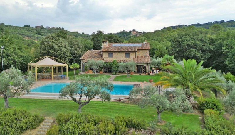 Отдельно стоящий дом в Коллаццоне