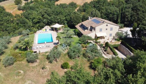 Отдельно стоящий дом в Коллаццоне