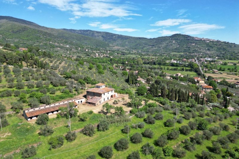 Klein huisje op het platteland in Cortona
