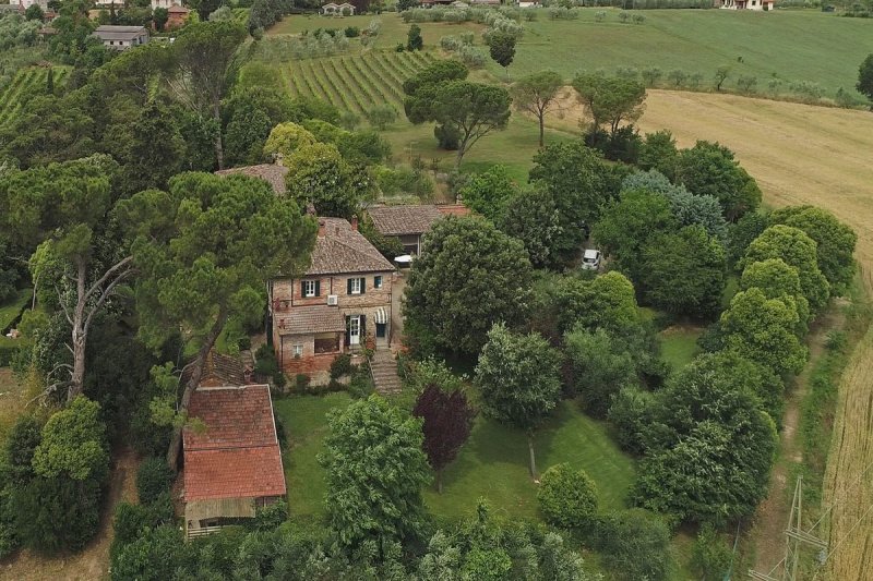 Casolare a Foiano della Chiana