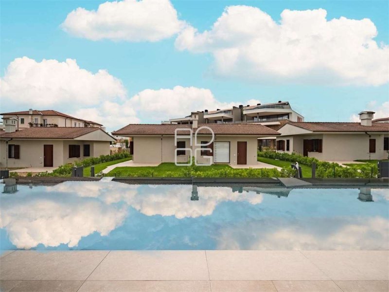 Квартира в Дезенцано-дель-Гарда