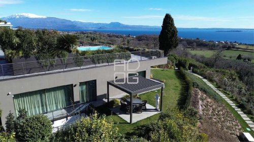 Квартира в Паденге-суль-Гарда