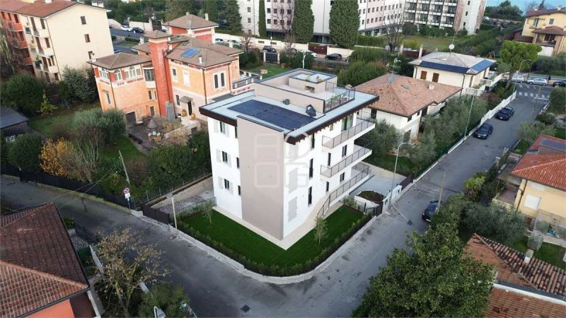 Appartement à Desenzano del Garda