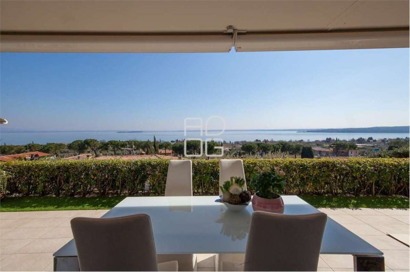 莫尼加德尔加尔达公寓