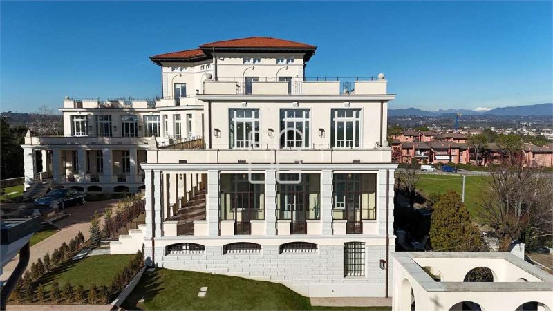 Penthouse in Desenzano del Garda