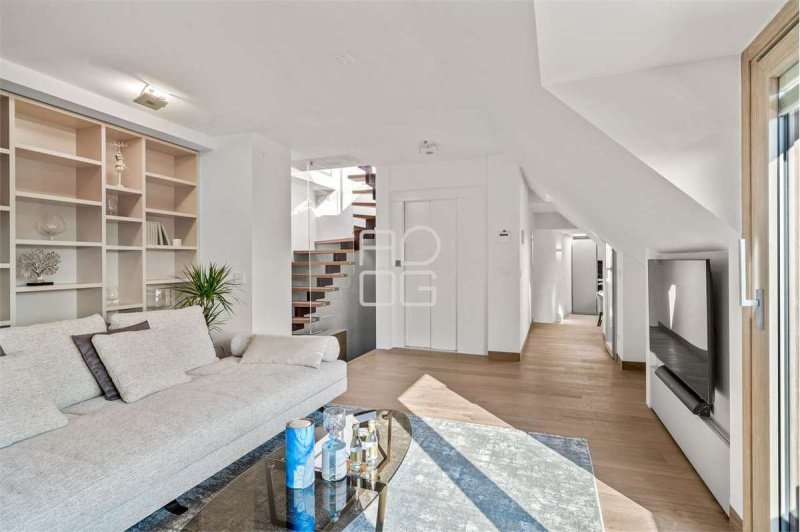 Sotão em Desenzano del Garda