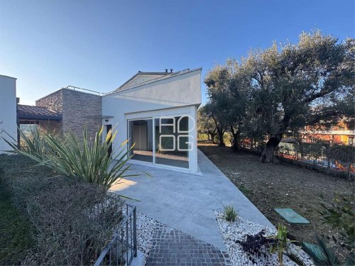 Moradia em Soiano del Lago