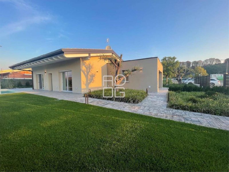 Villa à Desenzano del Garda