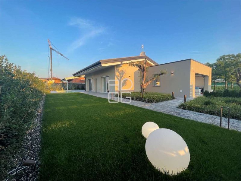 Villa in Soiano del Lago