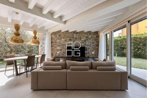 Квартира в Дезенцано-дель-Гарда