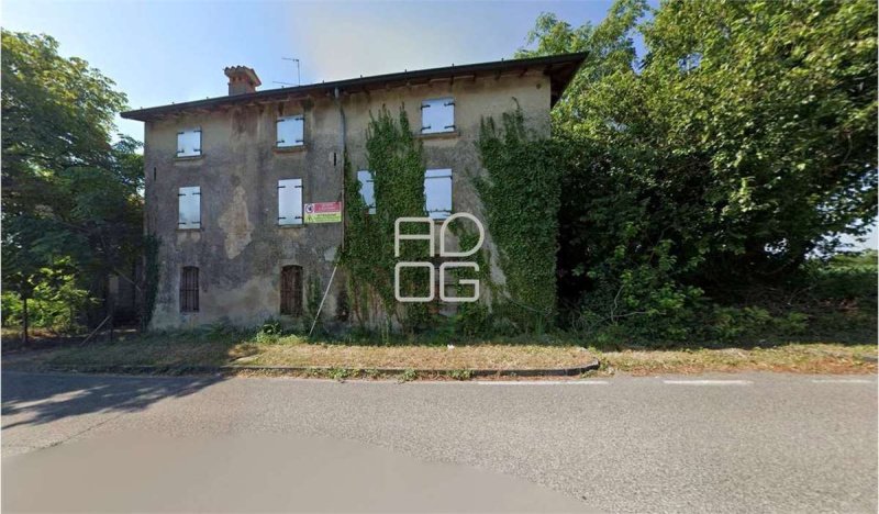 Klein huisje op het platteland in Desenzano del Garda