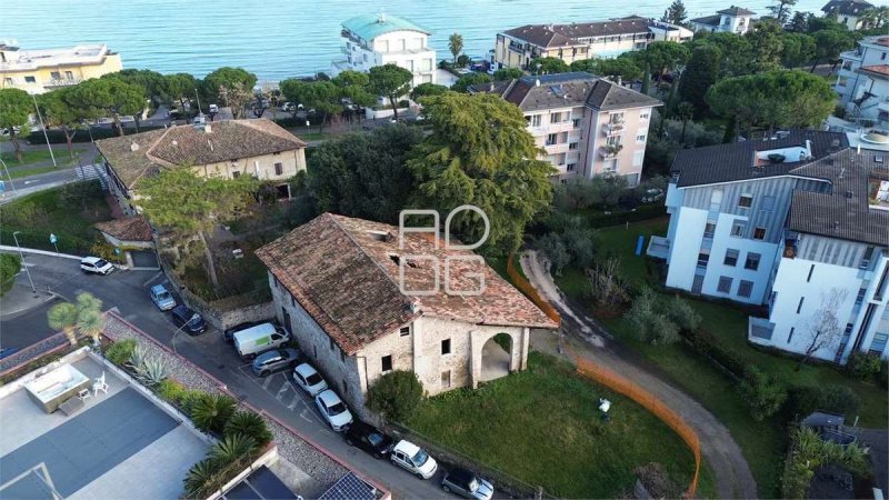 Многоквартирный дом в Дезенцано-дель-Гарда