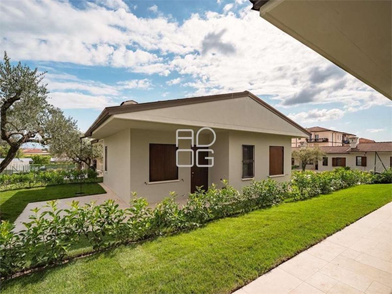 Квартира в Дезенцано-дель-Гарда