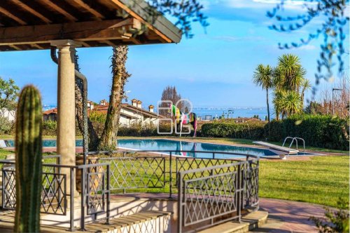 Moradia em Padenghe sul Garda