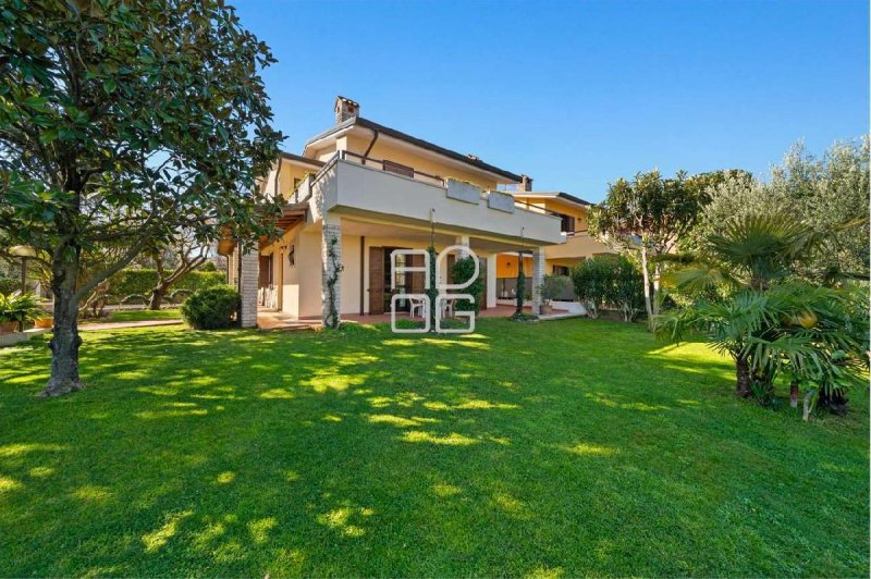 Villa a Sirmione