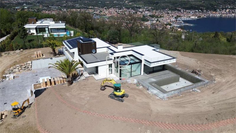Villa en Saló