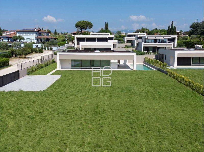 Villa i Moniga del Garda