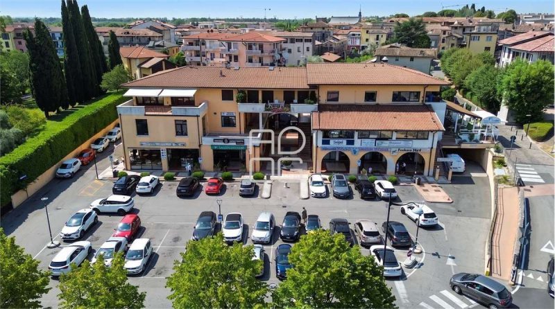 Local commercial à Desenzano del Garda