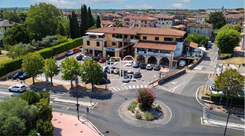 Local commercial à Desenzano del Garda