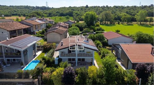 Moradia em Lonato del Garda