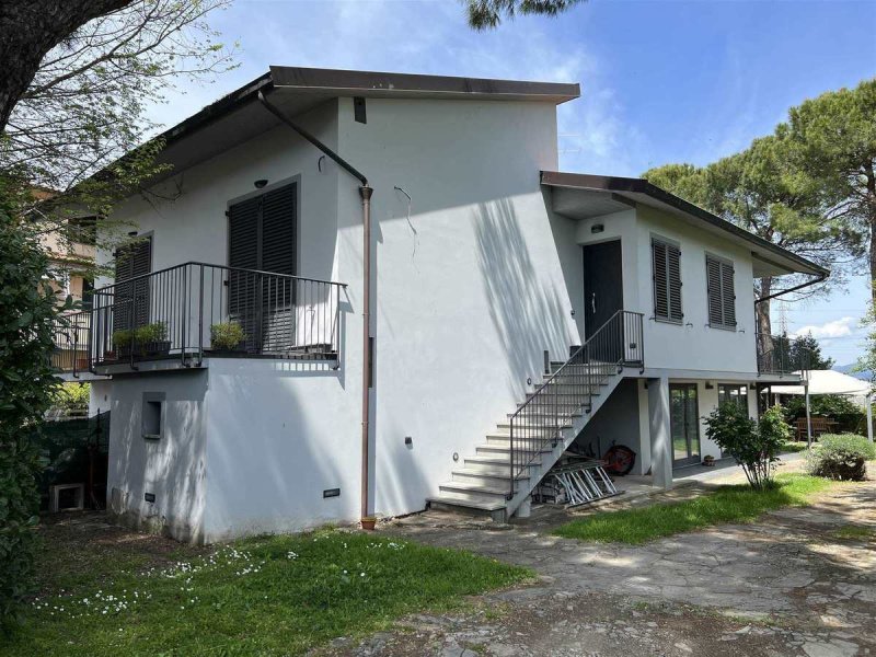 Casa em Campi Bisenzio