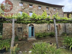 Country house in Camaiore