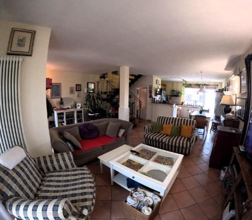 卡索莱代尔萨房屋