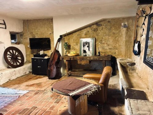 卡索莱代尔萨房屋