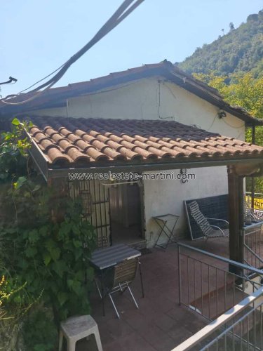 Lantställe i Apricale