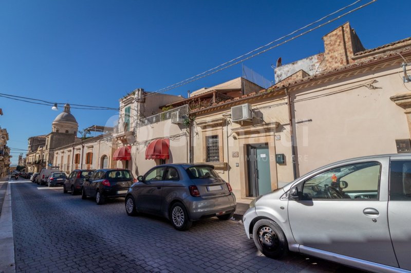 Maison individuelle à Noto