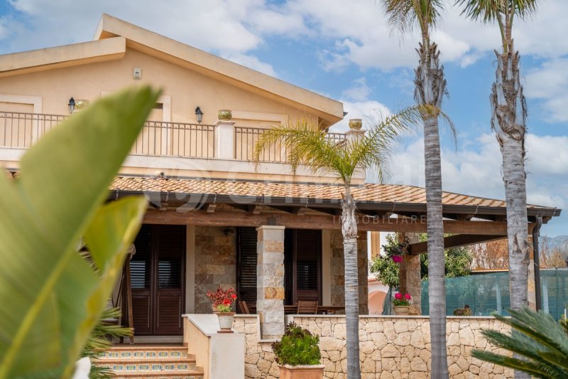 2 Bedrooms Villa for sale in Avola [812787] | Gate-away®